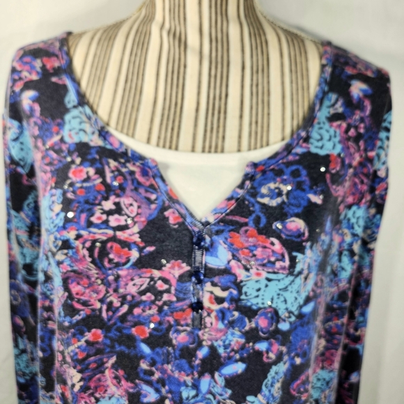 Basic Editions Navy & Multi Notch Neck Layered Look 3/4 Sleeve Top Plus Size 1X - Picture 2 of 10